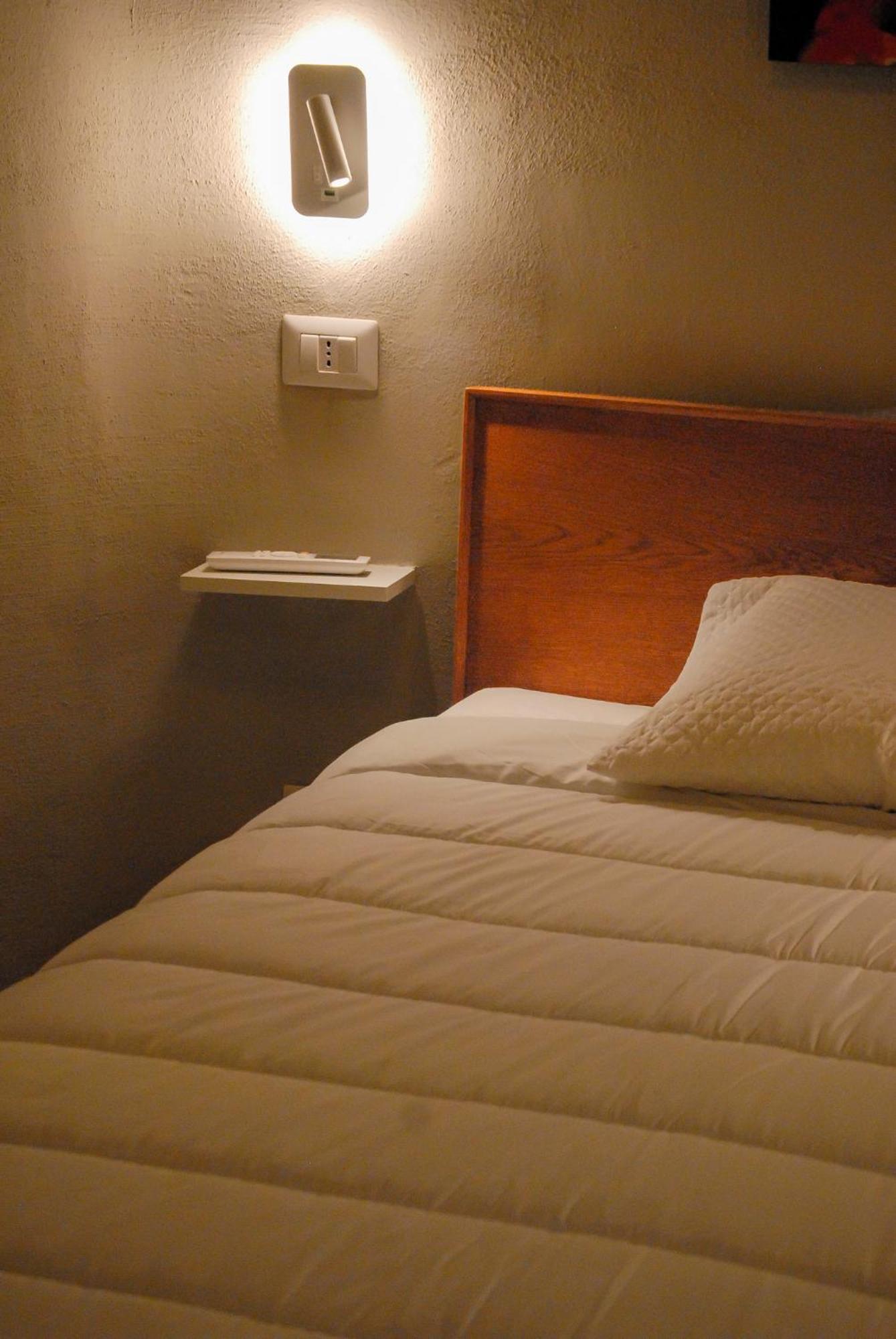 Bed & Breakfast Spaccanapoli 56 Екстер'єр фото