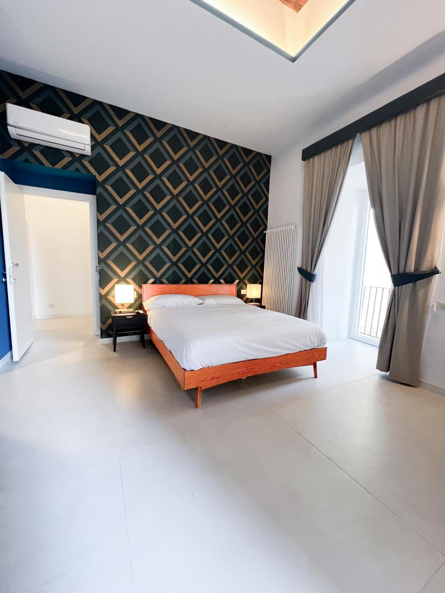 Bed & Breakfast Spaccanapoli 56 Екстер'єр фото